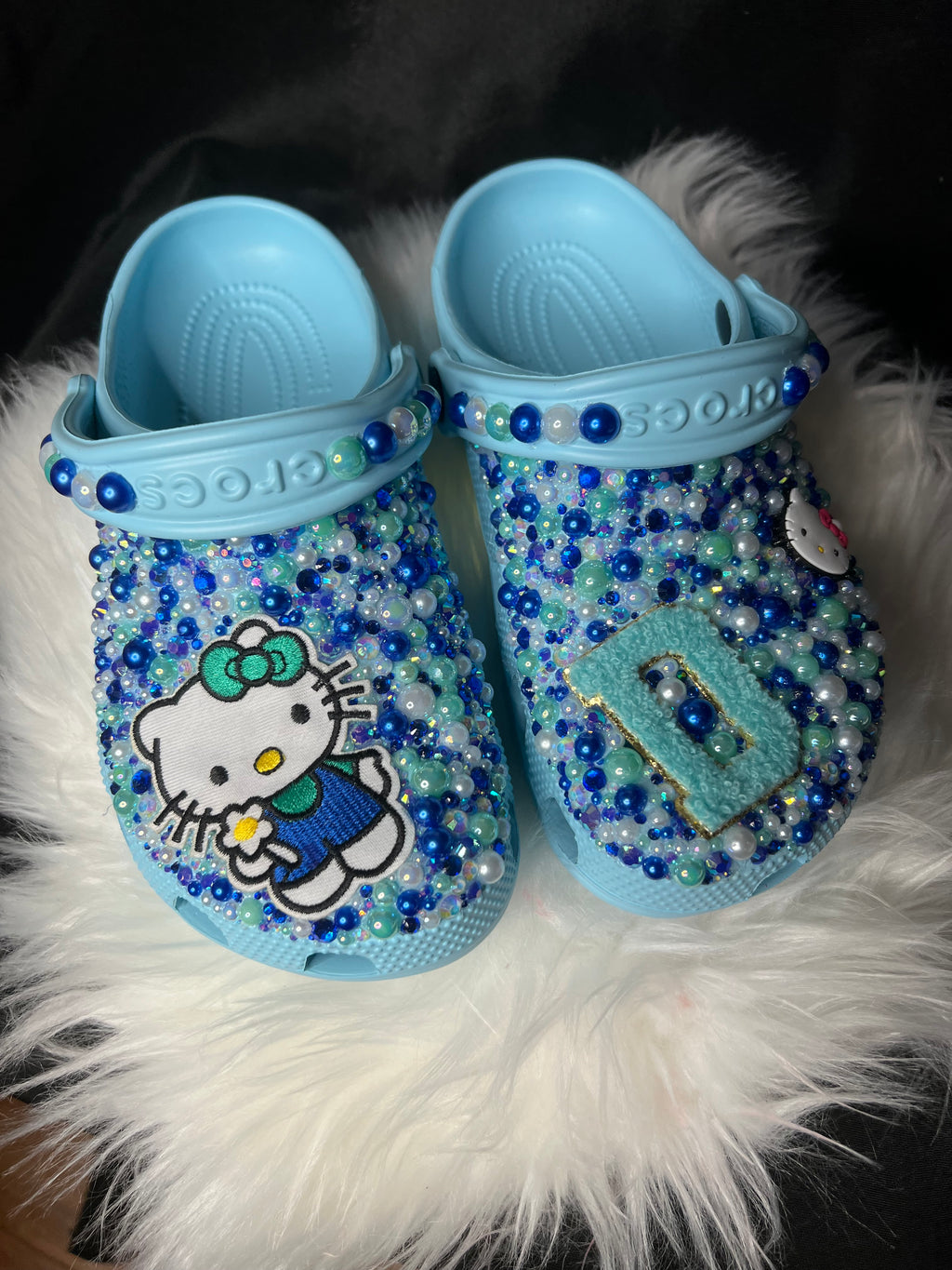 CUSTOM THEME CROCS