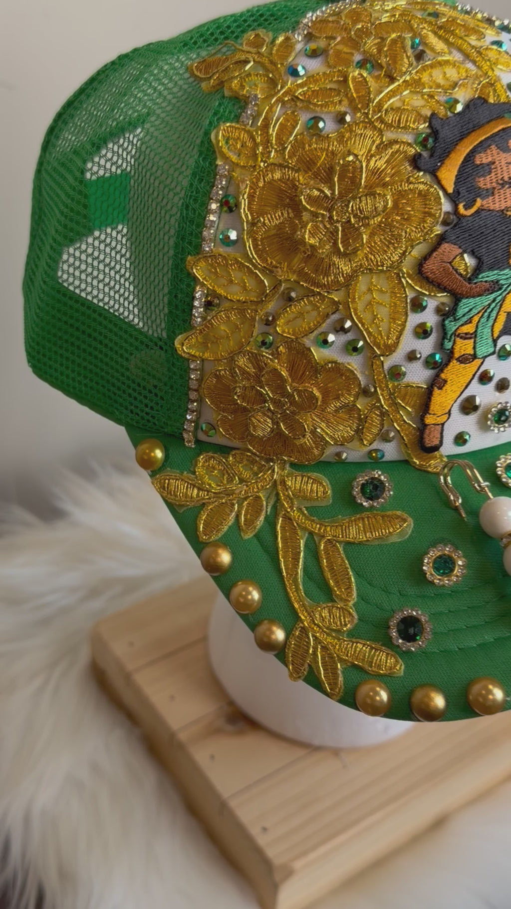 “BETTY BOOP” GREEN/GOLD “A LIL’ BOUGIE” JUNK TRUCKER HAT